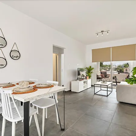 Апартаменты Kato | Prime Location By Vichy Holidays Пафос