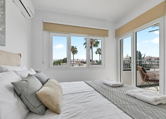 Kato | Prime Location By Vichy Holidays * Paphos