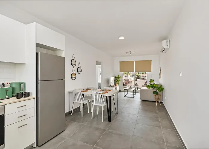 Kato | Prime Location By Vichy Holidays * Paphos